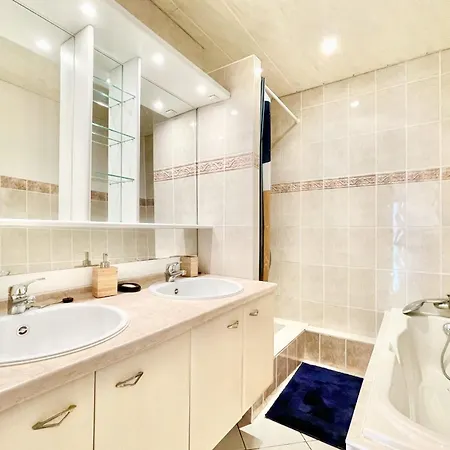 Family Getaway In Colmar With Balcony