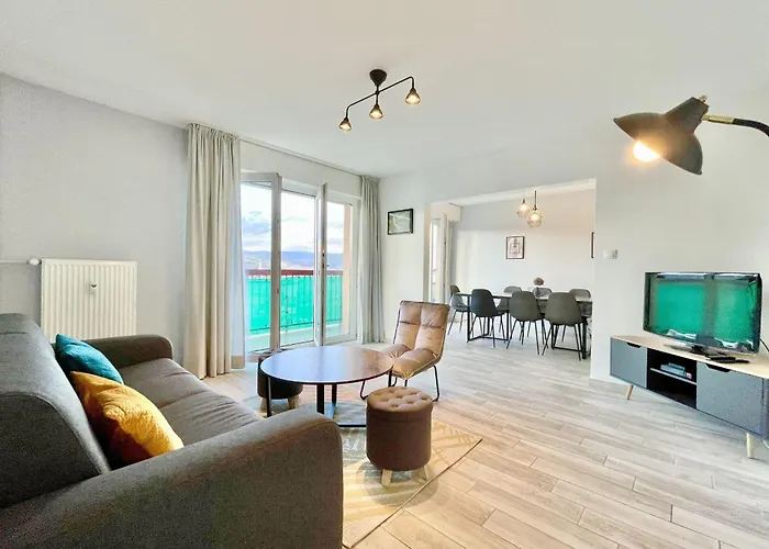 La Route Des Vins En Vélo à Avec Balcon * Colmar