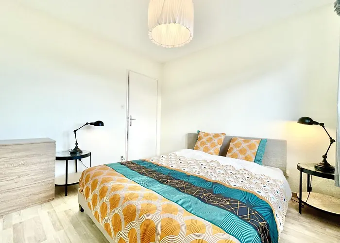 La Route Des Vins En Vélo à Avec Balcon * Colmar