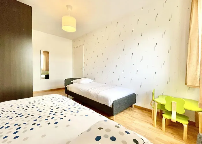 La Route Des Vins En Vélo à Avec Balcon * Colmar